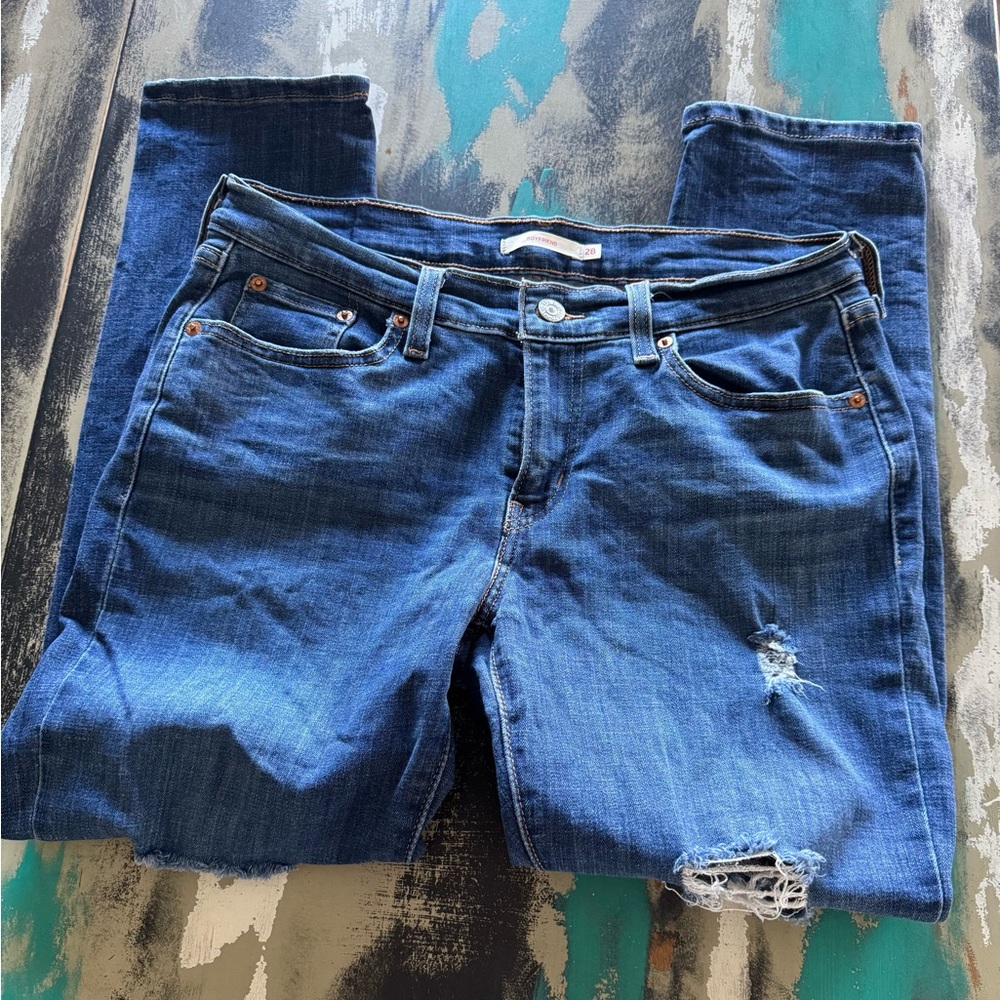 Levi’s Distressed Boyfriend Jeans